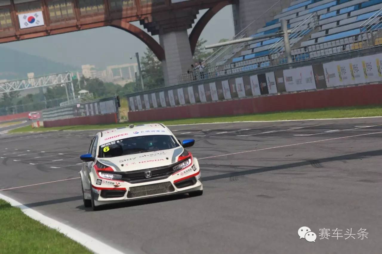 还有美女车手 CTCC韩国站极速视觉秀