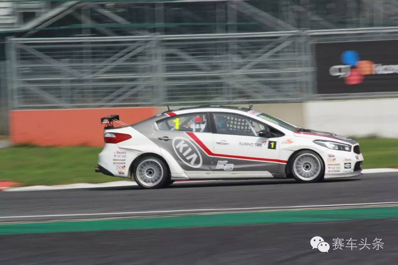 还有美女车手 CTCC韩国站极速视觉秀