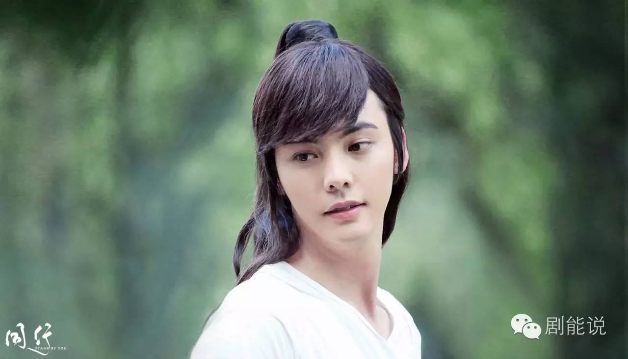 这样戴高冠的↓多好看!