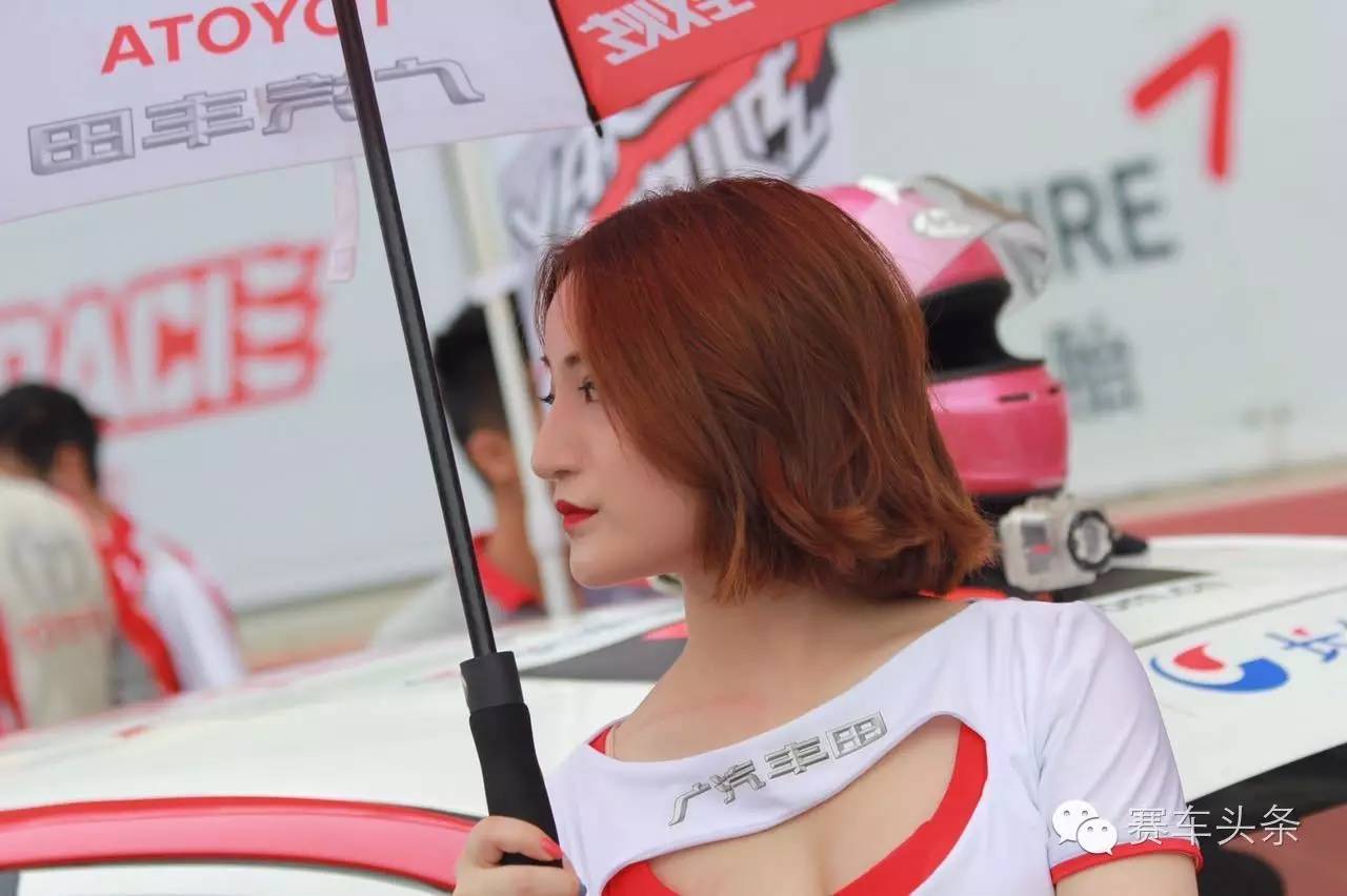 还有美女车手 CTCC韩国站极速视觉秀