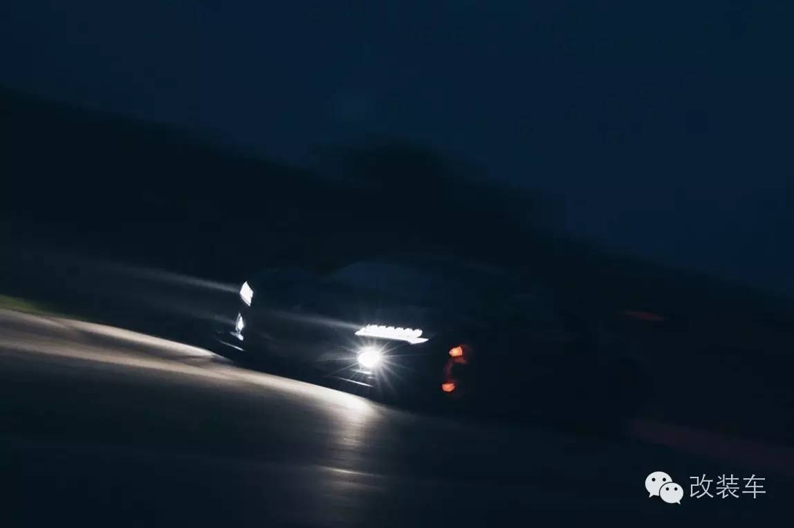 全碳NSX vs 全碳GTR 谁才是东瀛黑武士