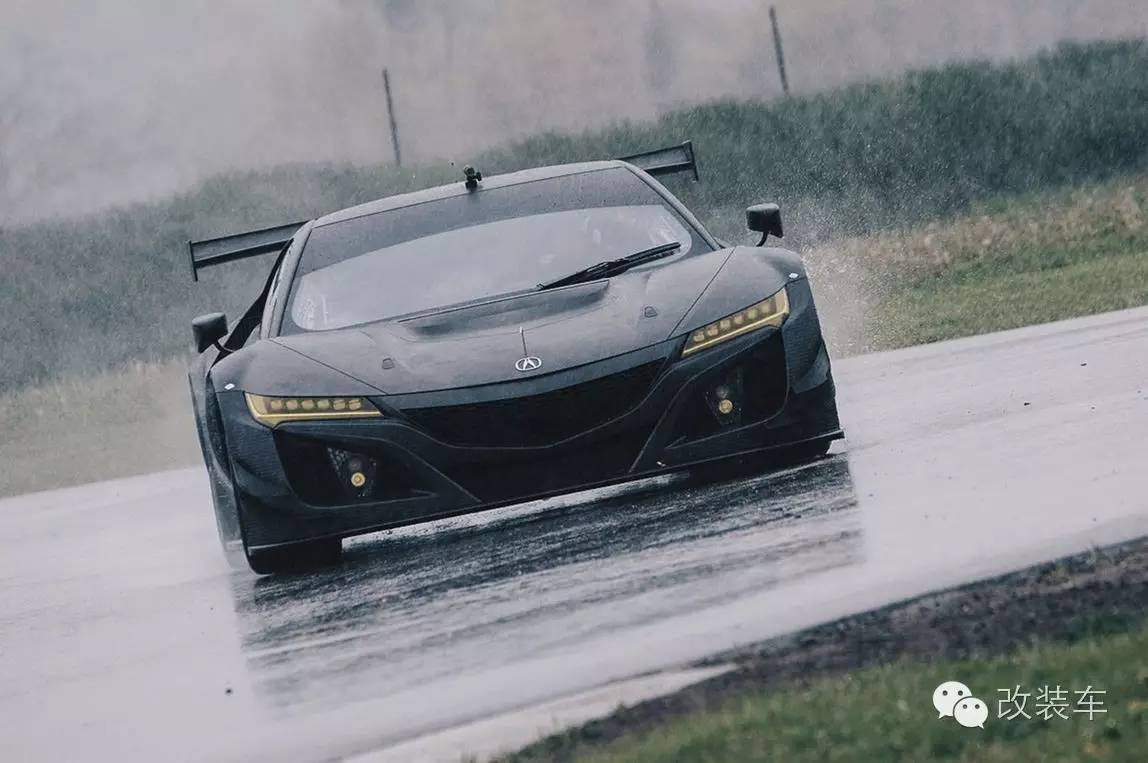 全碳NSX vs 全碳GTR 谁才是东瀛黑武士