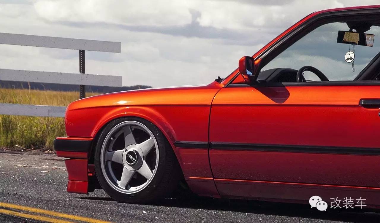 岁月带不走经典 宝马E30改装案例