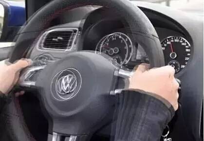 汽车方向盘抖动咋回事？一看吓一跳