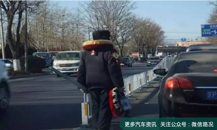 开车遇到危急时刻，这么做才能救命？