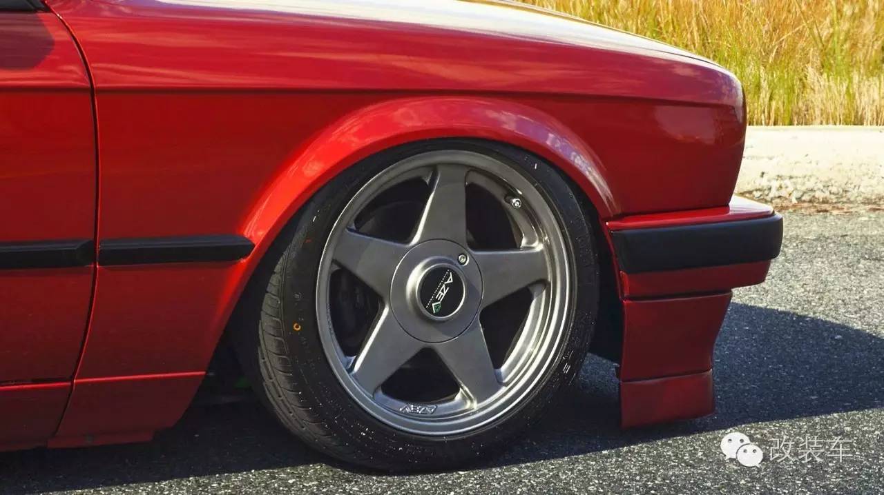 岁月带不走经典 宝马E30改装案例