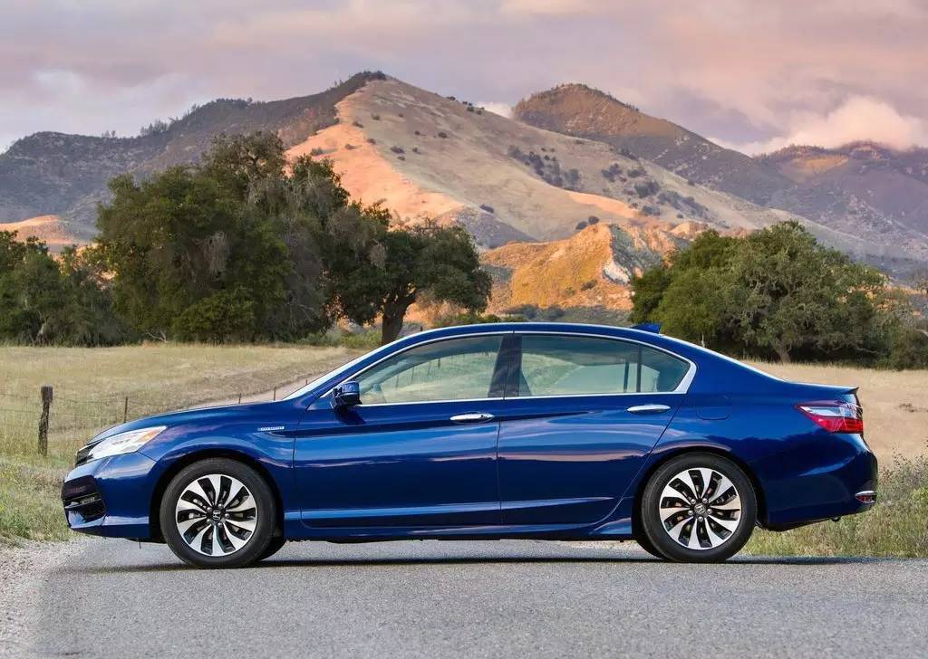 地球最强混合动力 丰田的敌人就在身边