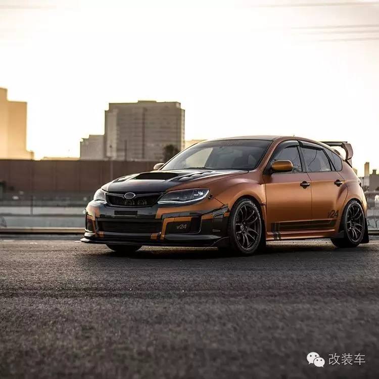 金光闪闪的战斗豹子 改装成这样你给几分