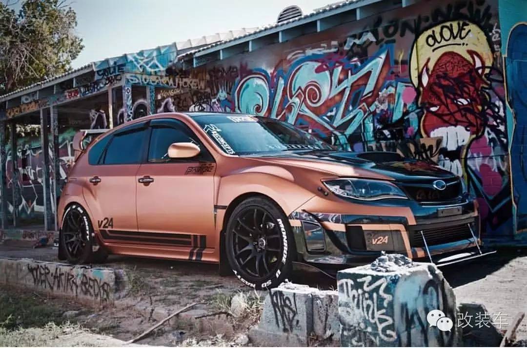 金光闪闪的战斗豹子 改装成这样你给几分