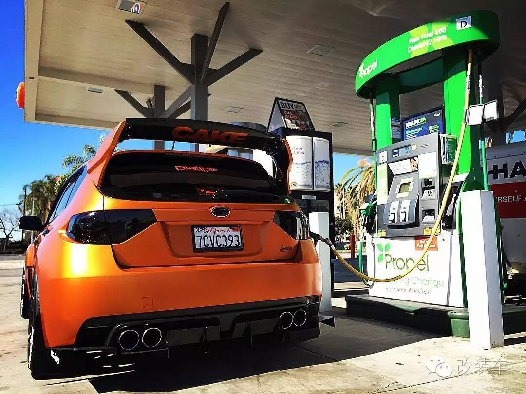 金光闪闪的战斗豹子 改装成这样你给几分