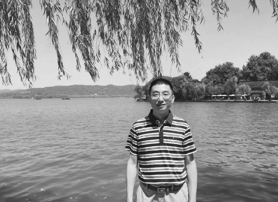 陈向忠超越自我方能步步登高