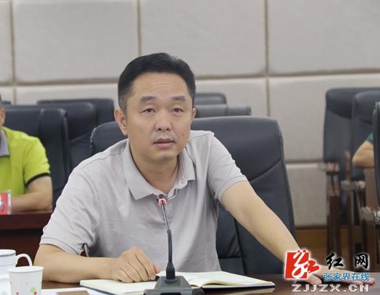 刘卫兵桑植火车站站房要有桑植味