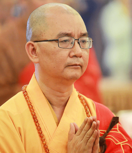 学诚法师与赵朴初先生1989年,广化寺方丈毅然法师退居.