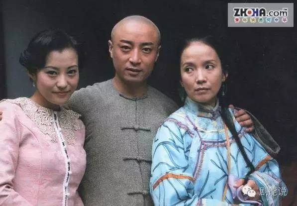 除此之外,何中华还有《流星蝴蝶剑》,《天涯追缉令》,《机灵小不懂》