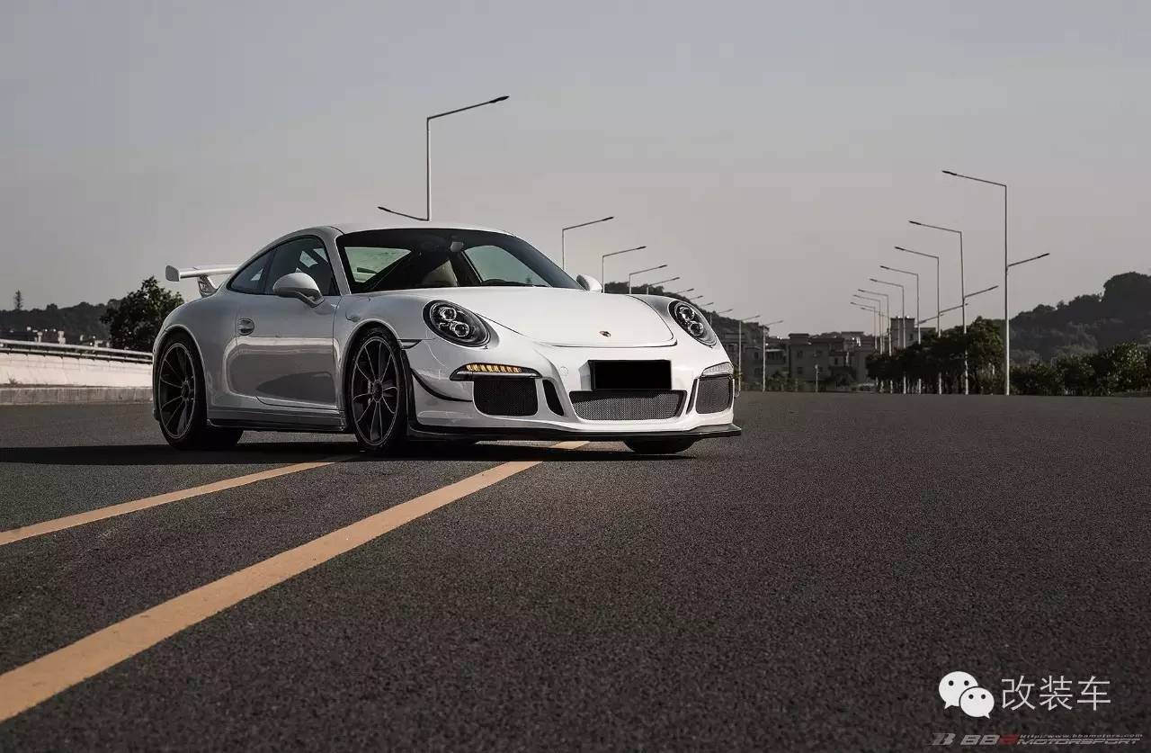 合法上路的赛车 保时捷911 GT3改装案例