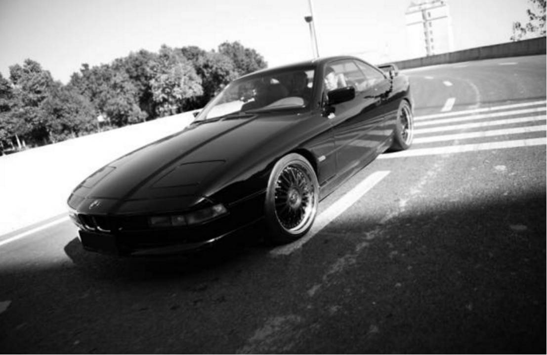 宝马8系重出江湖 90年代旗舰将走出回忆