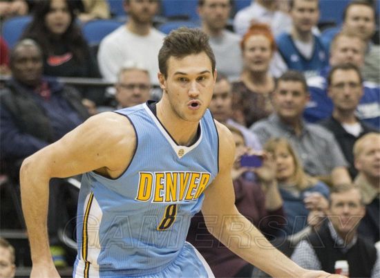 伊曼纽尔·穆迪埃:74