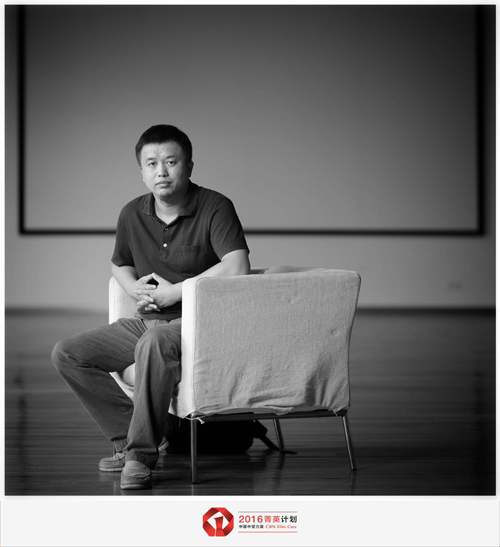 2016年盛夏,刘亚非以创业者身份坐到了2016第一财经菁英计划的镜头