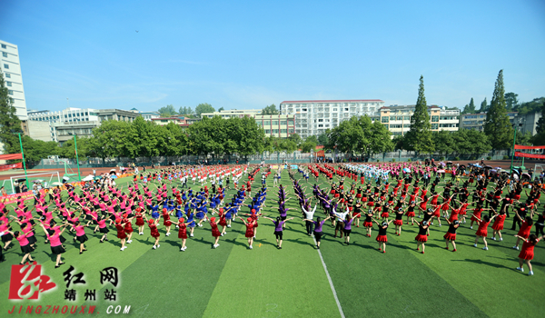 靖州800大妈广场斗舞纪念抗战胜利71周年