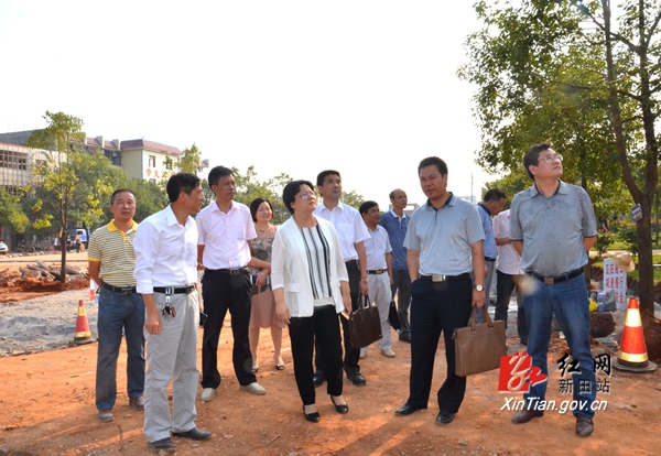 唐人杰)9月7日,在教师节即将来临之际,湖南省新田县委书记唐军到城区