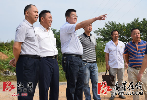 彭舒迪)9月21日,娄底市娄星区委常委,区纪委书记曾祥文到黄泥塘街道