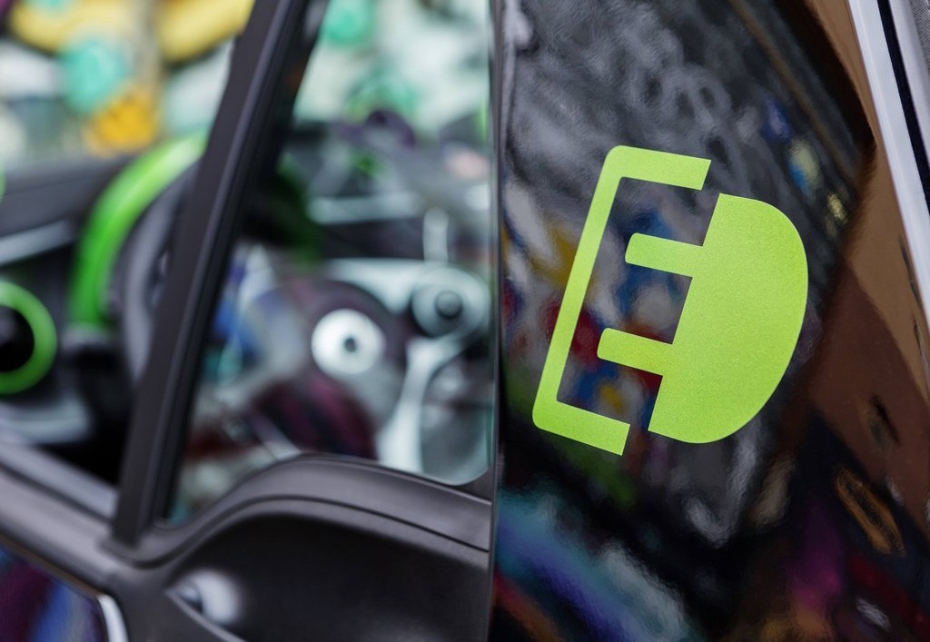 巴黎车展 又有新玩具！Smart纯电动版