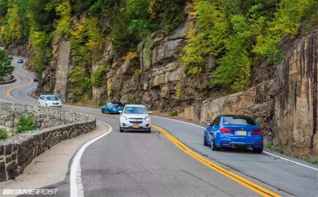 宝马M3四兄弟 哪一抹蓝才是你的最爱？