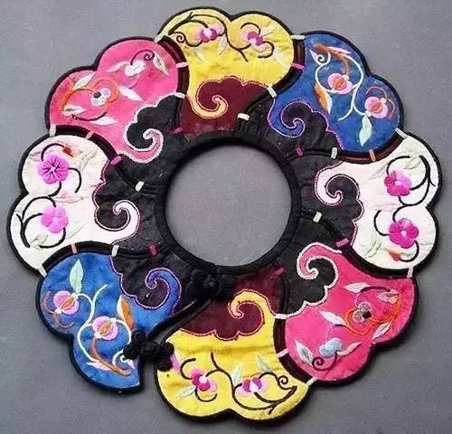 肩上霓裳中国云肩67