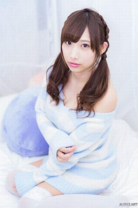 性感与可爱并存的尤物!h杯软萌妹小泽らいむ写真赏