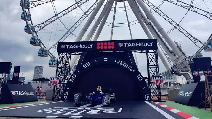 香港中环飙车 这些电动车很大胆