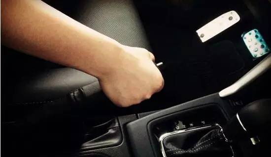 自动挡车挂挡那么简单？这些你都做错了！