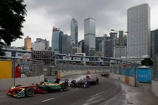 香港中环飙车 这些电动车很大胆