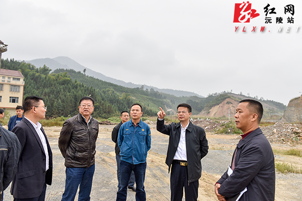 易中华深入沅陵县官庄镇调研