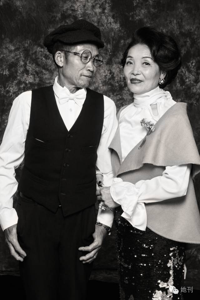 这对60岁老夫妻结婚20年拍摄的第一张合照就是爱情最真的模样