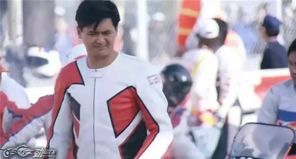 那些陪我们一起长大的港产摩托车影片