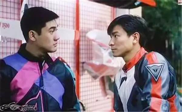 那些陪我们一起长大的港产摩托车影片