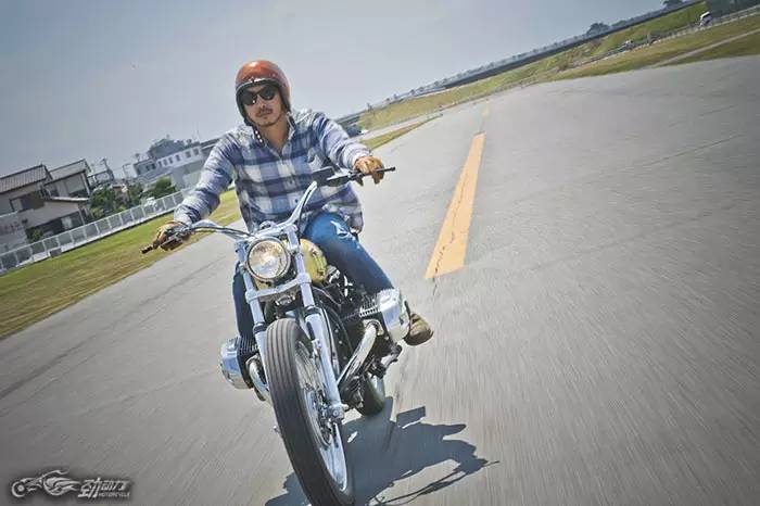 海外改装赏析：Brat Style的雅马哈SCR950