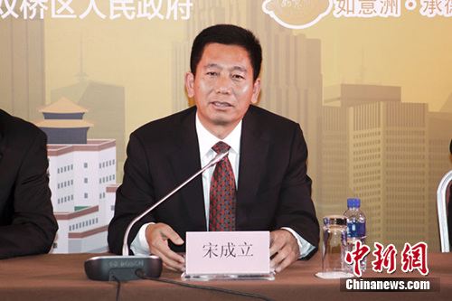 中共承德市双桥区委书记宋成立.活动方供图