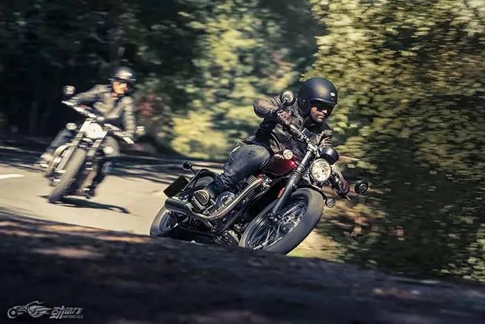 趁热服下 可以解毒 凯旋新车