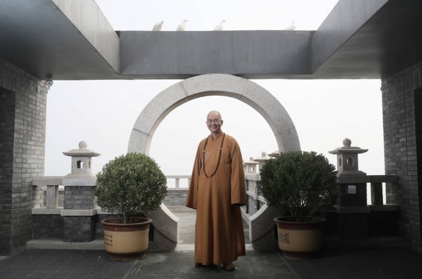 龙泉寺方丈:富豪名人信佛是很正常的现象