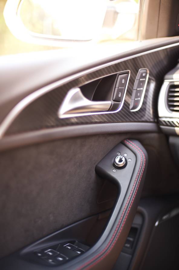 花50万改装奥迪A6L 大哥RS6看到后怂了