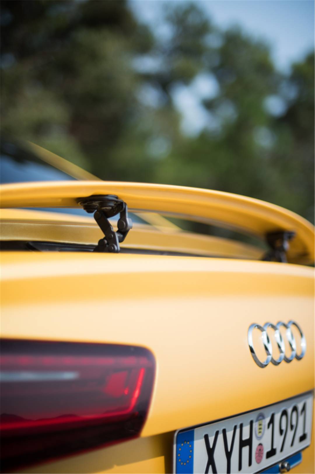 花50万改装奥迪A6L 大哥RS6看到后怂了