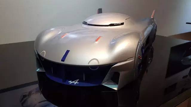 2016韩国弘益大学交通工具设计毕展欣赏