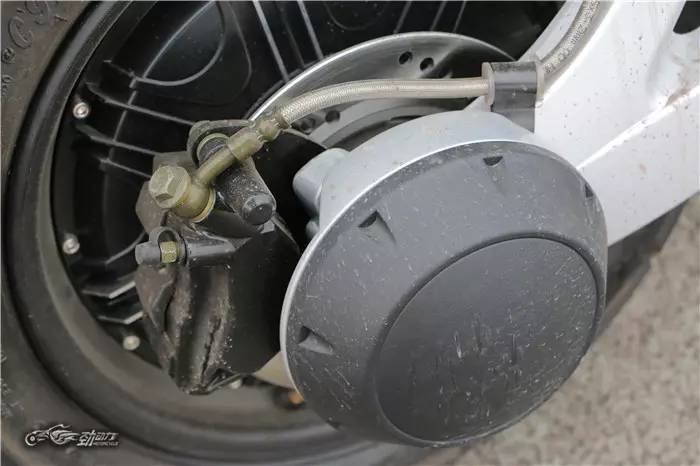 玩“出格”的倒三轮电动车