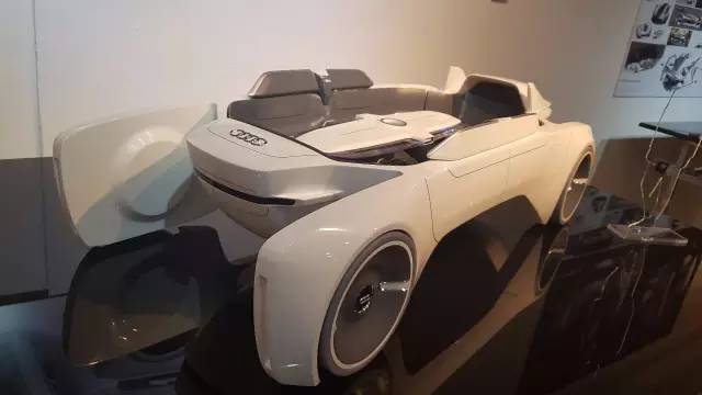 2016韩国弘益大学交通工具设计毕展欣赏