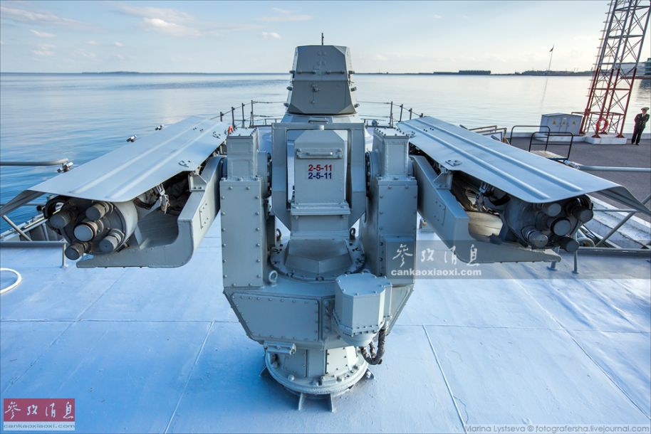 图为ak-630m-2"二重奏"近防炮侧面特写.