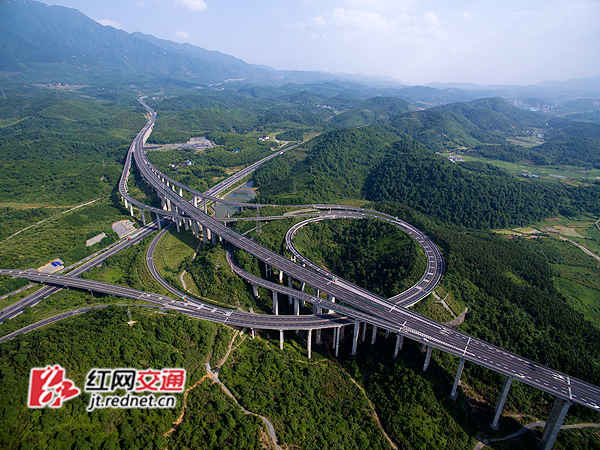 宣告厦蓉高速公路湖南段全线贯通