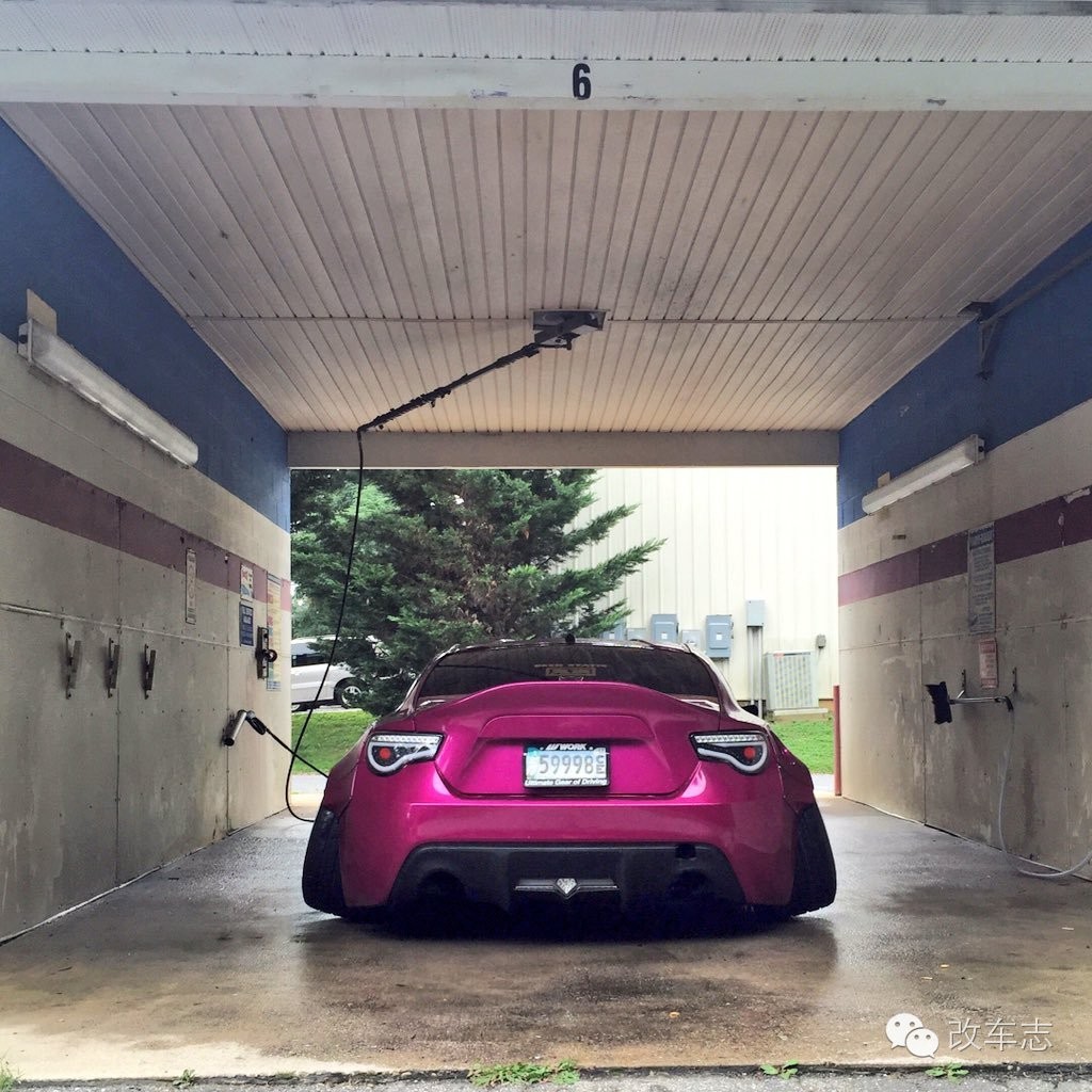 这辆丰田86曾经是个王者，后来被交警叔叔抓到了！