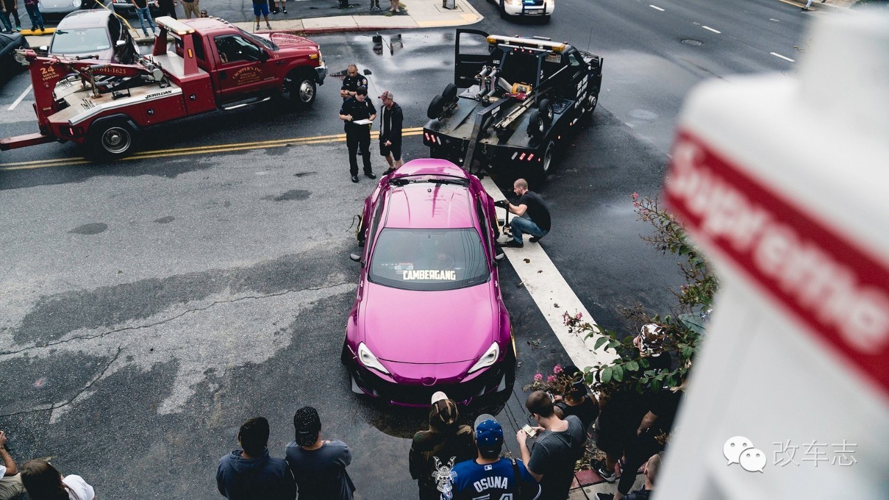 这辆丰田86曾经是个王者，后来被交警叔叔抓到了！