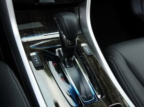 改掉这几个驾驶习惯，爱车永远平安无事